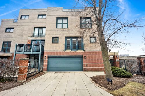 1445 S Clark St, Chicago, IL, 60605-2711 | Card Image