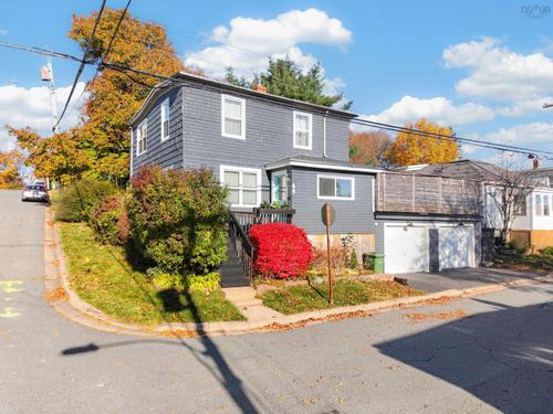 49 Rose Street, Dartmouth, NS, B3A2T8 | Card Image