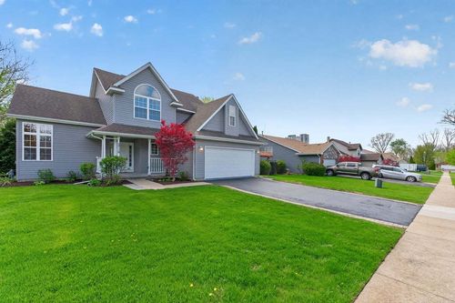 3719 Atlantic Avenue, Gurnee, IL, 60031 | Card Image