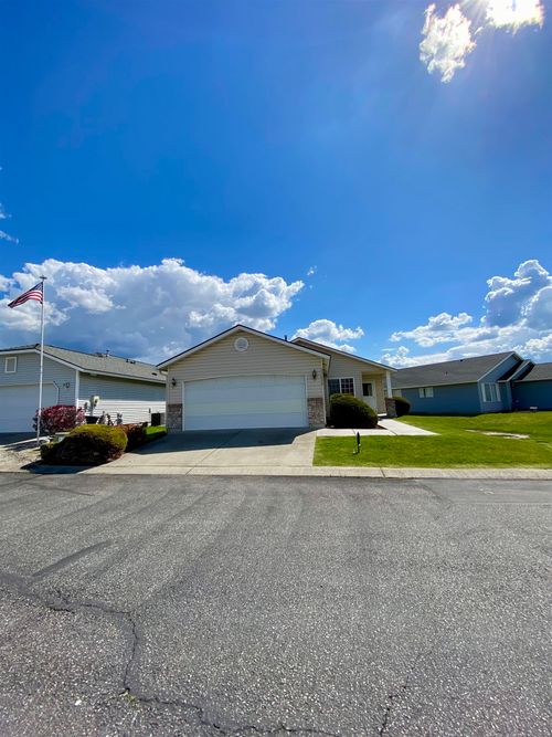 23026 E Oldenburg Ln, Liberty Lake, WA, 99019-9440 | Card Image