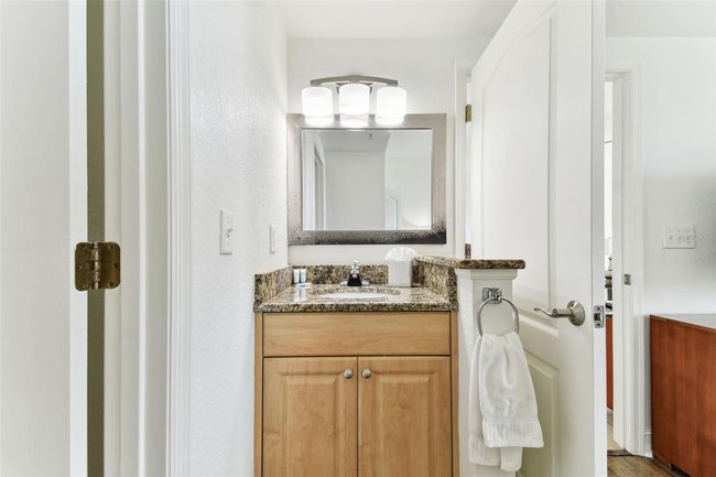 507 - 11605 Gulf Blvd, Condo with 2 bedrooms, 2 bathrooms and null parking in TREASURE ISLAND FL | Image 29