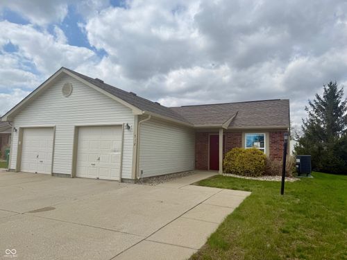 712 Woodberry Dr, Danville, IN, 46122-7861 | Card Image