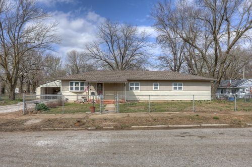 312 E Wilson Street, Carterville, MO, 64835 | Card Image