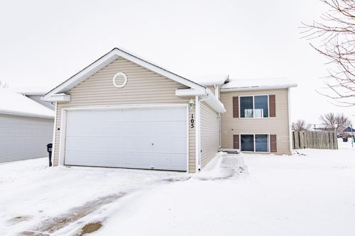 105 Evergreen Circle, West Fargo, ND, 58078 | Card Image