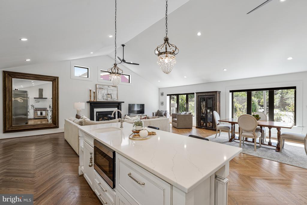 Residential in MCLEAN 2