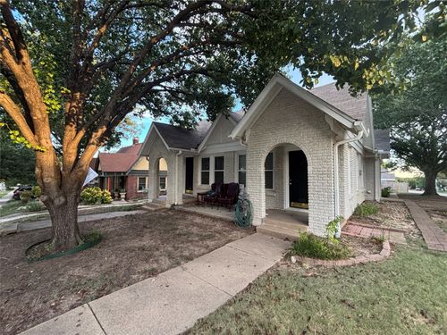 3817 Crestline Rd, Fort Worth, TX, 76107-3335 | Card Image