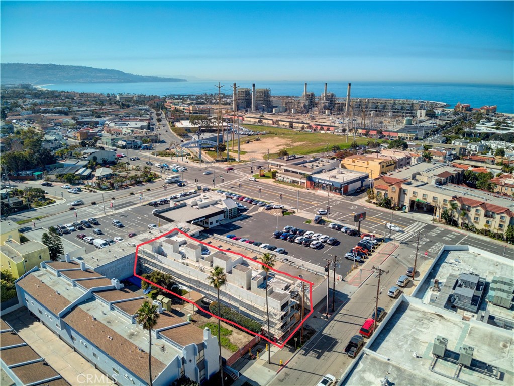 Commercial Sale in Hermosa Beach 3