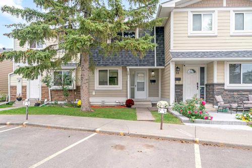 86 Georgian Villas Ne, Calgary, AB, T2A7C6 | Card Image