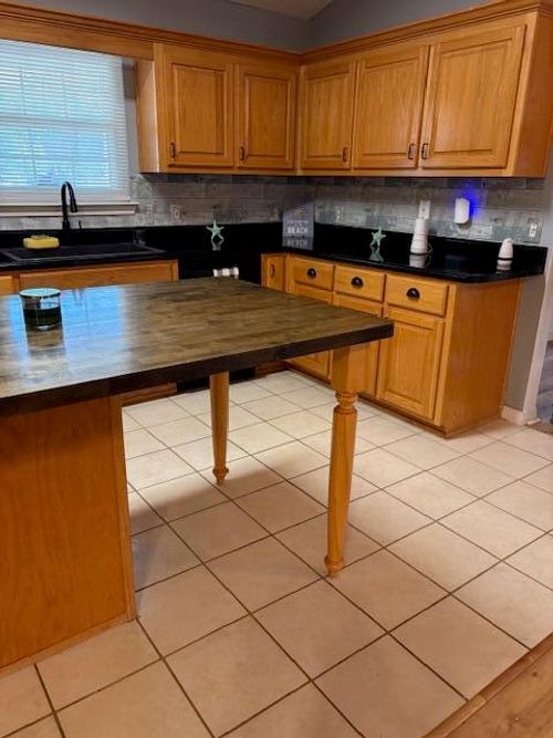 1833 Eagle Ln, Navarre, FL, 32566-8308 | Card Image