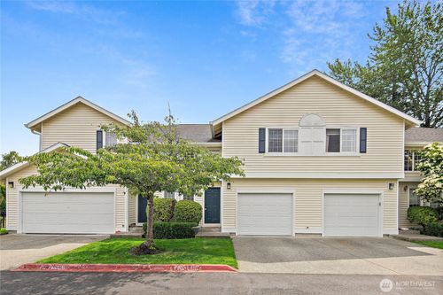 apt-b2-927 132nd St Sw, Everett, WA, 98204-9353 | Card Image