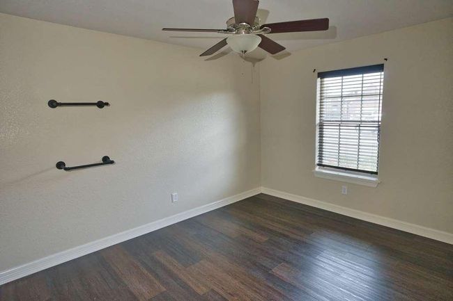 Secondary Bedroom 2 | Image 17