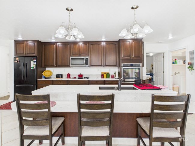 11 N 3 Rd West St, Townhouse with 2 bedrooms, 2 bathrooms and 2 parking in Paul ID | Image 13