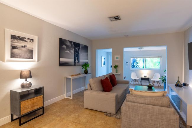 1401 Ne 17 Th Way, House other with 3 bedrooms, 2 bathrooms and null parking in Fort Lauderdale FL | Image 10