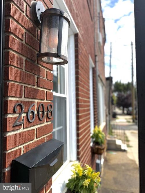 2608 Cedar St, PHILADELPHIA, PA, 19125-2307 | Card Image