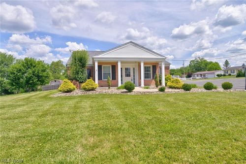 2894 Center Rd, Poland, OH, 44514-2154 | Card Image