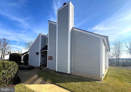 ste-240-300 N Pottstown Pike, EXTON, PA, 19341-2233 | Card Image