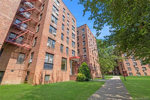 6e-150-11 72nd Rd, Flushing, NY, 11367-2126 | Card Image