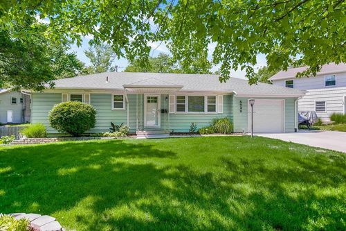 6930 Benson St, Merriam, KS, 66204-1137 | Card Image