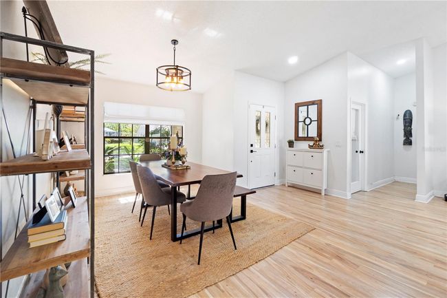 2556 Arborwood Dr, House other with 4 bedrooms, 2 bathrooms and null parking in Valrico FL | Image 5