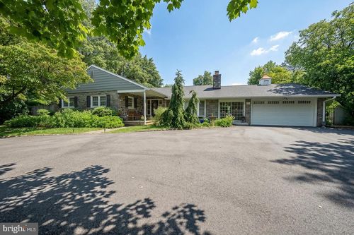 837 S High St, WEST CHESTER, PA, 19382-5448 | Card Image