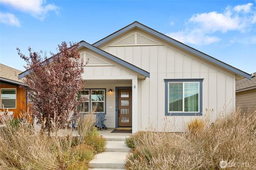 2514 N Benjamin Ln, Ellensburg, WA, 98926-6119 | Card Image