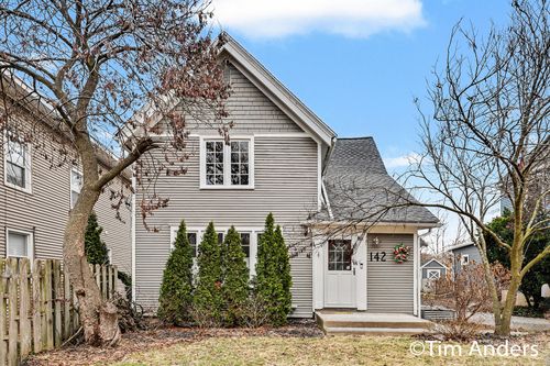 142 Carlton Ave, Grand Rapids, MI, 49506-1650 | Card Image
