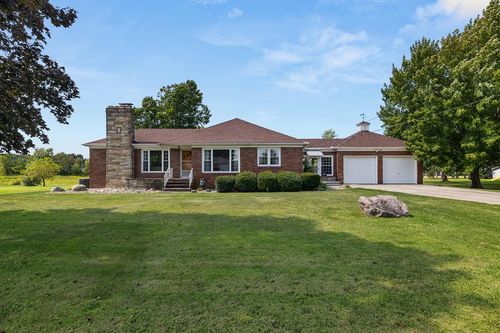 24 S Kniffin St, Greenwich, OH, 44837-1126 | Card Image