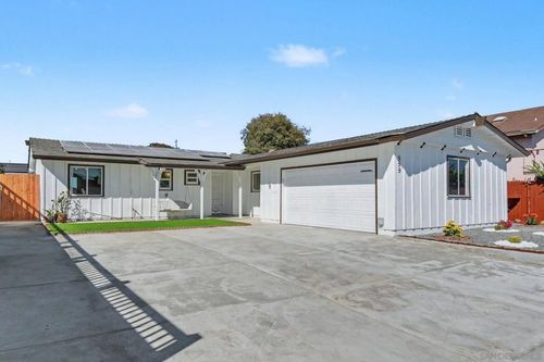 559 Glencrest Dr, San Diego, CA, 92139-1303 | Card Image