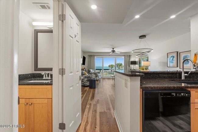 720 N Hampton Ct, Condo with 1 bedrooms, 2 bathrooms and null parking in Fripp Island SC | Image 16