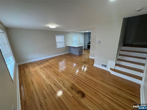 34 Bergen Ave, Bergenfield, NJ, 07621-2309 | Card Image
