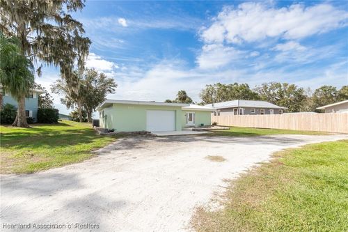 102 Squirrel Point, Lorida, FL, 33857 | Card Image