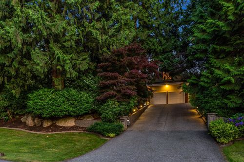 14042 28 Ave, Surrey, BC, V4P2C8 | Card Image