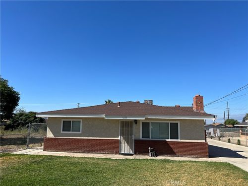 1233 Lawton St, Redlands, CA, 92374-3022 | Card Image