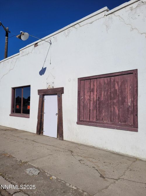 44 W Railroad St, Winnemucca, NV, 89445-3127 | Card Image