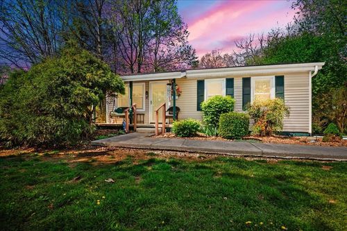 103 E Pittsburg Church Rd, London, KY, 40741-9044 | Card Image