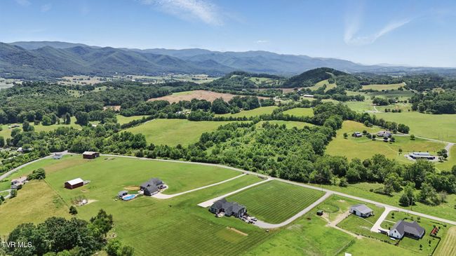 313 Treadway Trl, House other with 3 bedrooms, 3 bathrooms and null parking in Jonesborough TN | Image 68