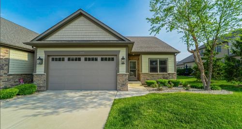 9195 W 107th Pl, Saint John, IN, 46373-8512 | Card Image