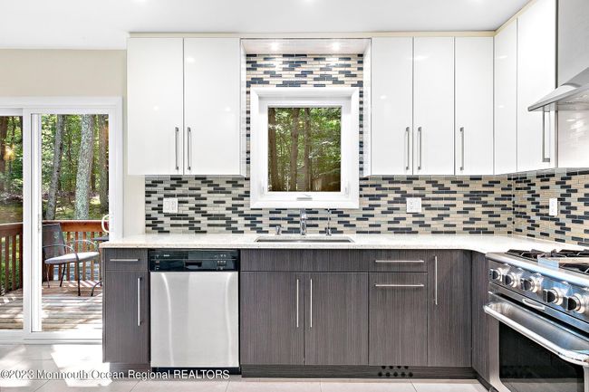 10 Edgewood Dr, House other with 5 bedrooms, 3 bathrooms and null parking in Holmdel NJ | Image 17