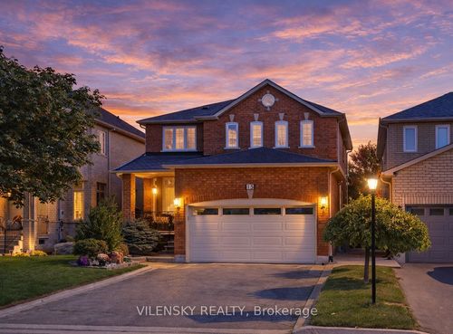 15 Gladstone Avenue, Vaughan, ON, L6A2C2 | Card Image