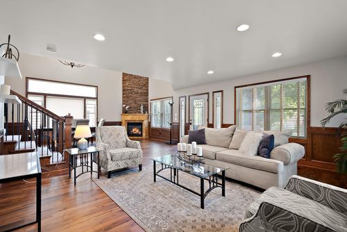 4407 Curve Ave, Edina, MN, 55424-1048 | Card Image