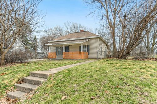 1309 N Main St, Independence, MO, 64050-1842 | Card Image