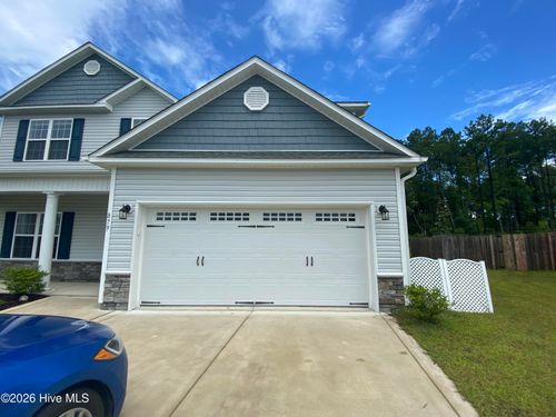 879 Stormy Gale Ln, Sneads Ferry, NC, 28460-6105 | Card Image