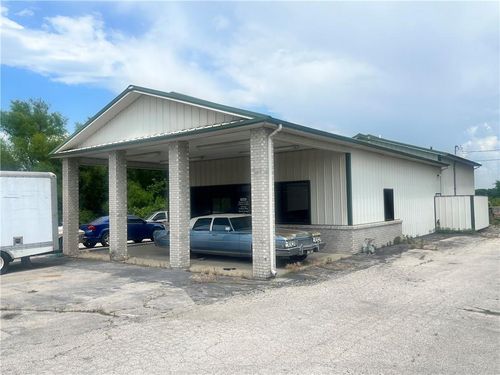 3701 S Limit Ave, SEDALIA, MO, 65301-8581 | Card Image