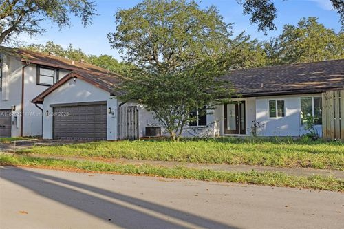 50 Forest Cir, Hollywood, FL, 33026-1101 | Card Image