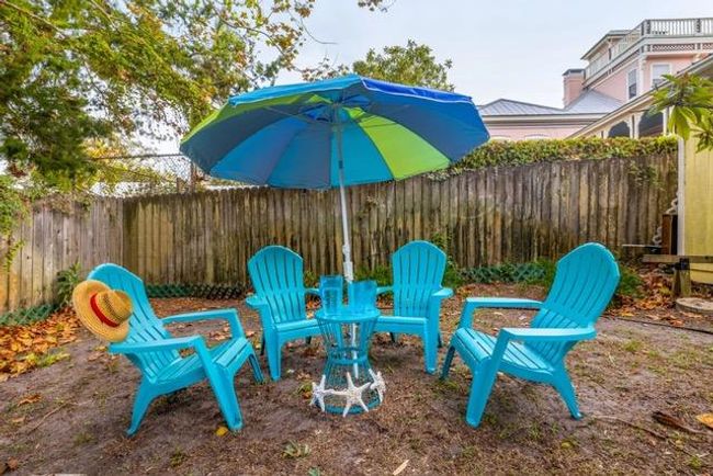 758 5 Th St, House other with 2 bedrooms, 2 bathrooms and 1 parking in CEDAR KEY FL | Image 35
