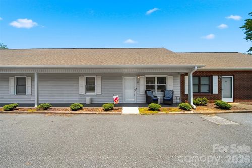 25-115 23rd St Nw, Hickory, NC, 28601-5789 | Card Image