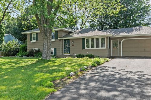 2425 Gunflint Trl, Brooklyn Park, MN, 55444-1663 | Card Image