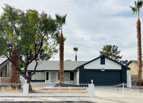 1729 Elaine Dr, Las Vegas, NV, 89142-1196 | Card Image
