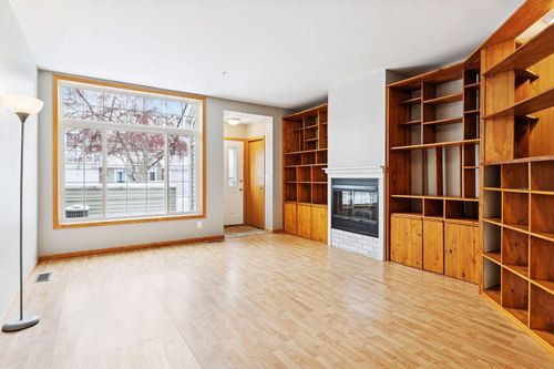 28-8853 Branson Dr, Inver Grove Heights, MN, 55076-3522 | Card Image