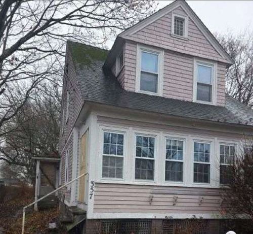 357 Pequot Ave, Warwick, RI, 02889-9520 | Card Image